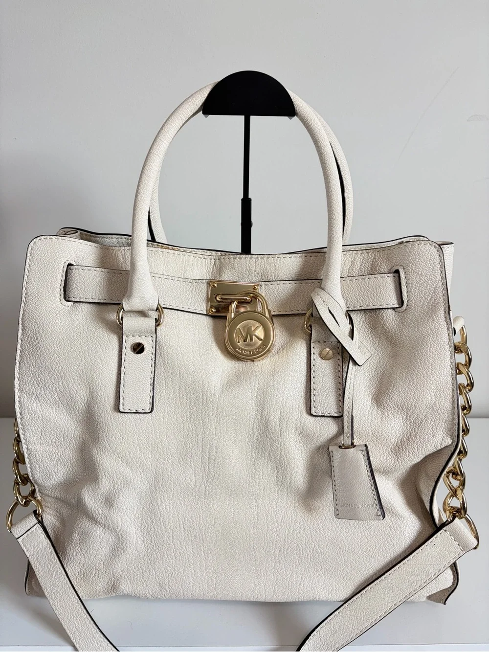 Michael Kors Hamilton Large Leather Tote in Vanilla with Gold-Tone Hardware
